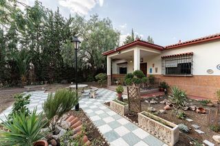 Chalet en venta en Zona de la Vega en Antequera