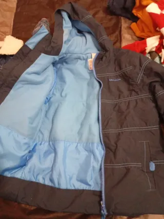 2 Chamarras para Niño.vaquera 4 años y la otra 5 a