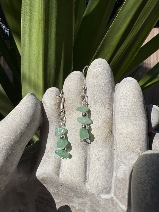 Pendientes de piedra verde y plata