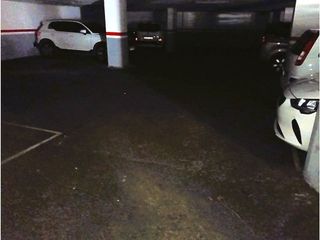 Garaje en venta en El Carmel en Barcelona