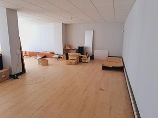 Oficina en venta en Cabanillas del Campo