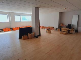 Oficina en venta en Cabanillas del Campo