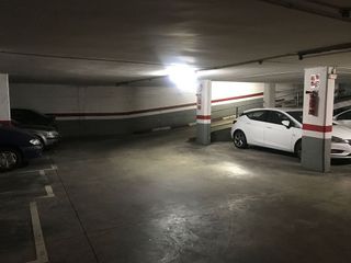 Garaje en venta en Sants en Barcelona