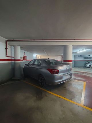 Garaje en venta en Centre en Castelldefels