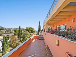 Piso en alquiler en Conde de Ureña - Monte Gibralfaro en Málaga