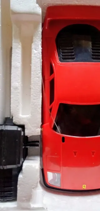 Ferrari F40 Radio Control año 1987