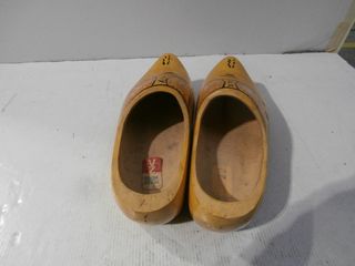 Zuecos de madera VIZU talla 35