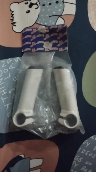 Puños de bici blancos