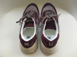 Zapatillas MU granates