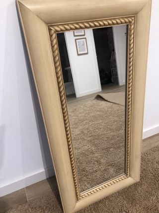 Espejo Borgia Conti Beige y Dorado