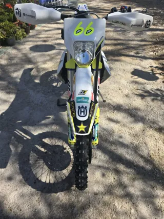Husqvarna FE 350 4T Rockstar Edition
