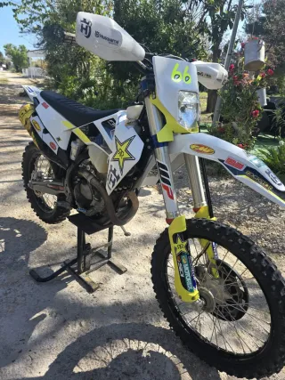 Husqvarna FE 350 4T Rockstar Edition