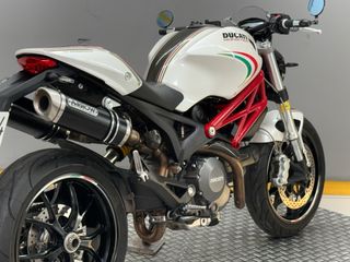 DUCATI MONSTER 796