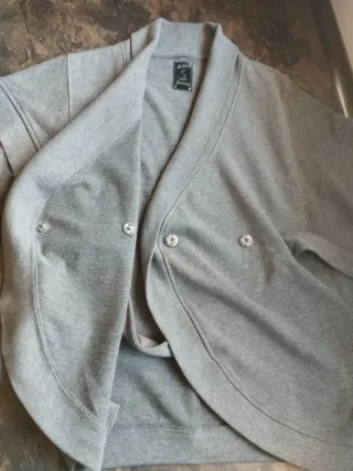 Cardigan Kimono Y2K Gris Manga Corta Stradivarius