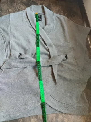 Cardigan Kimono Y2K Gris Manga Corta Stradivarius