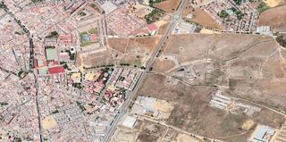 Casa adosada en venta en Utrera