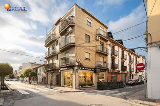 Local comercial en venta en Avda. De los Ogíjares en Armilla