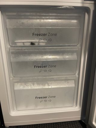 Nevera Cecotec Negra