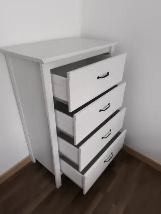 Cómoda Ikea 4 cajones