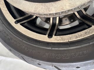 Harley-Davidson Touring Llanta 16 x 5 pulgadas