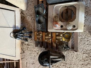 Piezas varias coches clasicos