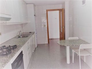 Piso en alquiler en Sector V en Elche