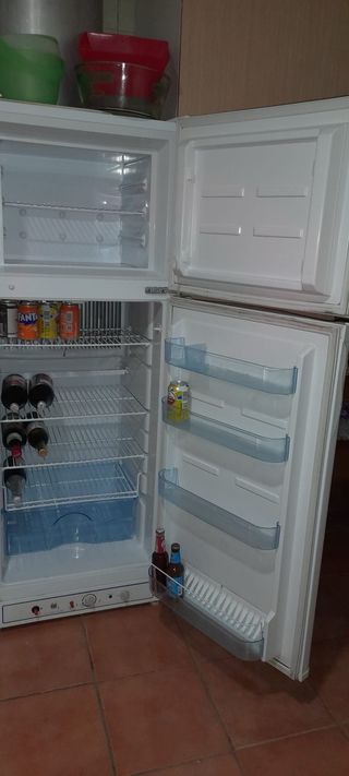 Frigorífico Butsir
