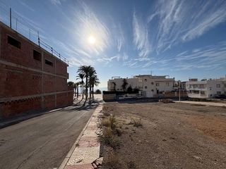 Terreno en venta en Carboneras