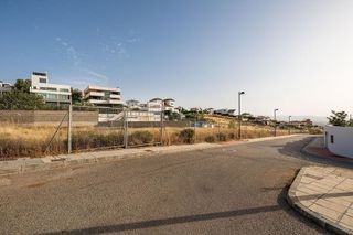 Terreno en venta en Zubia (La)