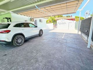 Chalet en venta en Coín