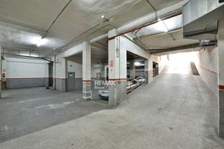 Garaje en venta en Gavarra en Cornellà de Llobregat