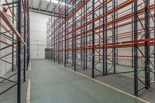 Nave industrial en venta en Altos del Olivar - El Caracol en Valdemoro