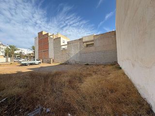 Terreno en venta en Carboneras
