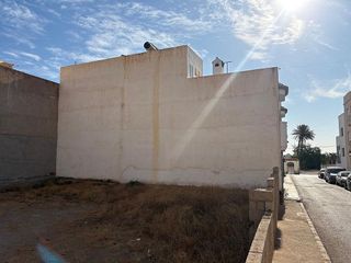 Terreno en venta en Carboneras