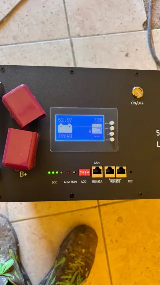 REPARAMOS BATERÍAS DE PLACAS SOLARES.