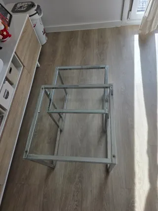 Mesitas auxiliares Ikea cristal y metal