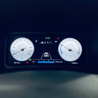 HYUNDAI Kona EV Maxx