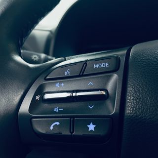 HYUNDAI Kona EV Maxx