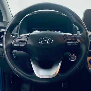 HYUNDAI Kona EV Maxx