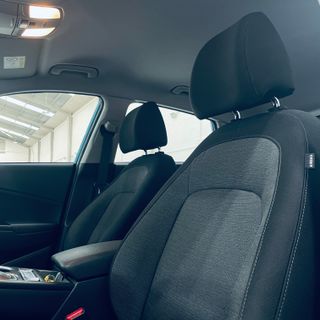 HYUNDAI Kona EV Maxx