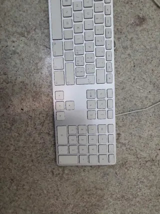 Tastiera Apple A1243 funzionante