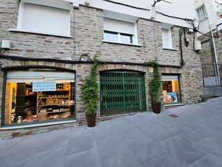 Local comercial en venta en Ensanche - Sar en Santiago de Compostela
