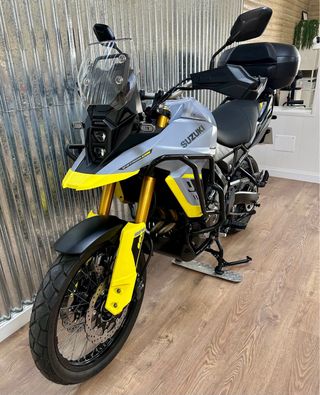 Suzuki V-Strom 800DE Gris/Amarillo Limitada A/2