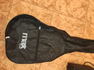 Guitarra Electroacústica MAX + Amplificador 40W