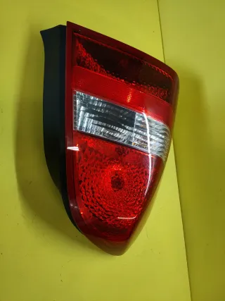 PILOTO TRASERO IZQUIERDO NISSAN PRIMERA P12 4P