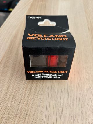 Luz trasera LED para bicicleta.