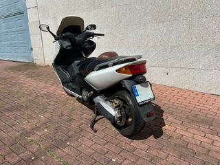 Yamaha T-Max 500 Scooter