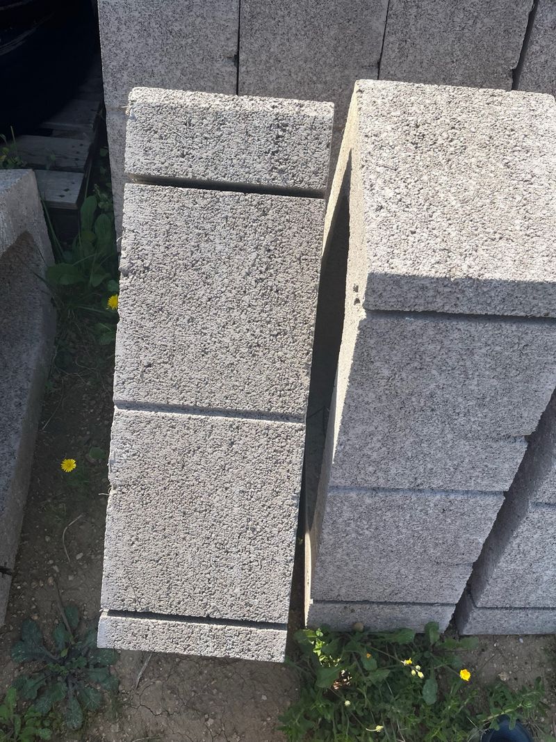 Soportes de hormigón para placas solares