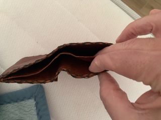 Cartera de cuero artesanal