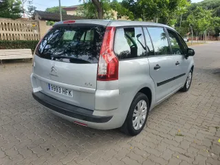 Citroen Grand C4 Picasso 2011